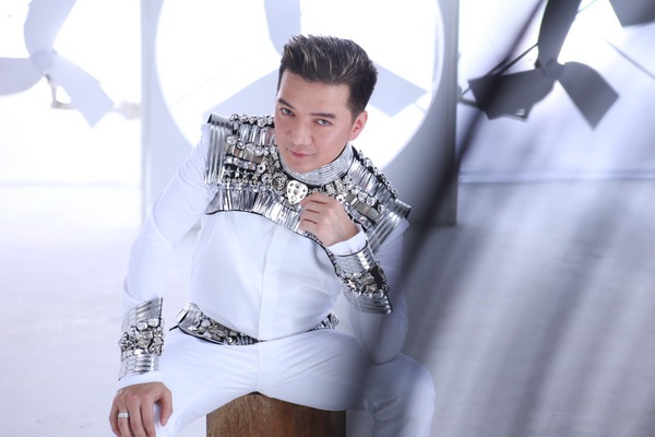 Mr. Đàm tung MV quay cùng fan từ Nam chí Bắc 11