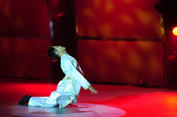 SYTYCD: John Huy Trần thẳng tay loại học tr&ograve; 5