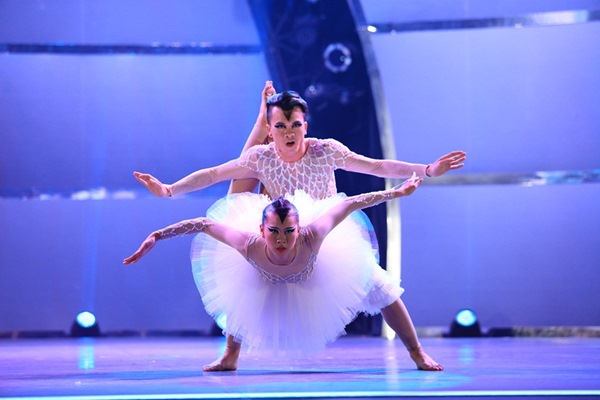 SYTYCD: Gi&aacute;m khảo "choảng" nhau v&igrave; bất đồng quan điểm 7