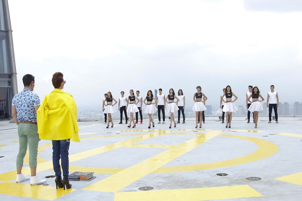 Next Top Model: Xu&acirc;n Lan đưa top 16 l&ecirc;n cao 191m tập catwalk 14
