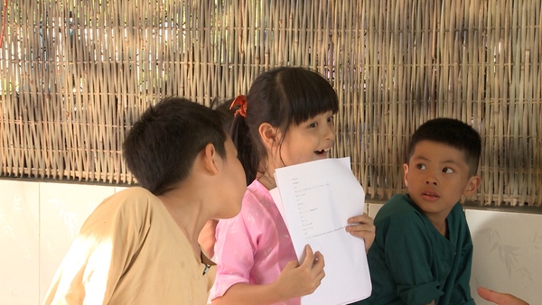Bố ơi!: Bờm hóa "công chúa múa dẻo" khi tập cải lương 18