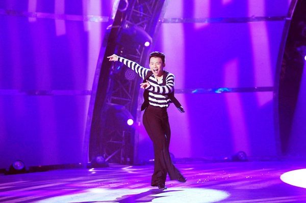 SYTYCD: Thanh B&ugrave;i rơi nước mắt v&igrave; thương Phạm Lịch 14