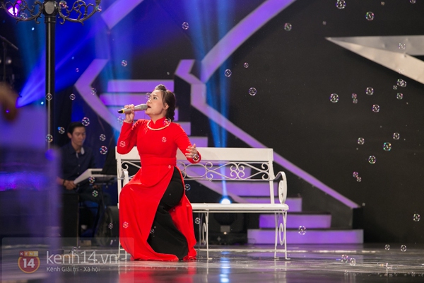 "Vietnam's Got Talent" tạm dừng trực tiếp vì sự cố màn hình 14