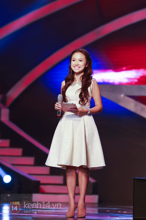 Vietnam's Got Talent: Uy&ecirc;n Linh thăng hoa với người y&ecirc;u tr&ecirc;n s&acirc;n khấu 2