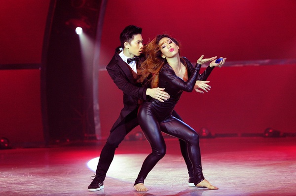 SYTYCD: Thanh B&ugrave;i rơi nước mắt v&igrave; thương Phạm Lịch 8