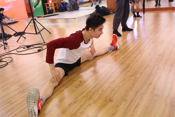SYTYCD: Đ&ocirc;ng Nhi, Trung Qu&acirc;n sẵn s&agrave;ng biểu diễn tại đ&ecirc;m B&aacute;n kết 16