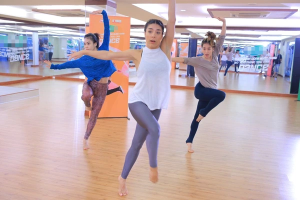 SYTYCD: Sơn Lâm hé lộ quá khứ bị bạn bè tách biệt 20