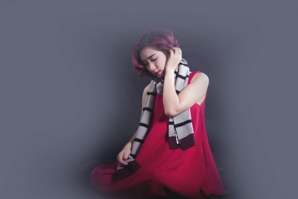 H&ograve;a Minzy rơi nước mắt khi thu &acirc;m ca kh&uacute;c về y&ecirc;u xa 5