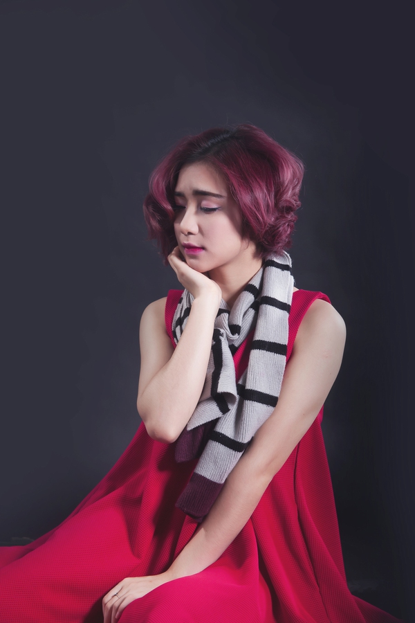 H&ograve;a Minzy rơi nước mắt khi thu &acirc;m ca kh&uacute;c về y&ecirc;u xa 1
