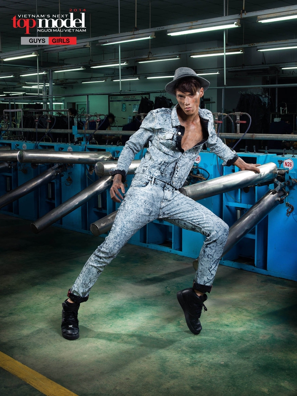 Next Top Model: Quang H&ugrave;ng "chết lặng" khi "bạn g&aacute;i" bị loại 28