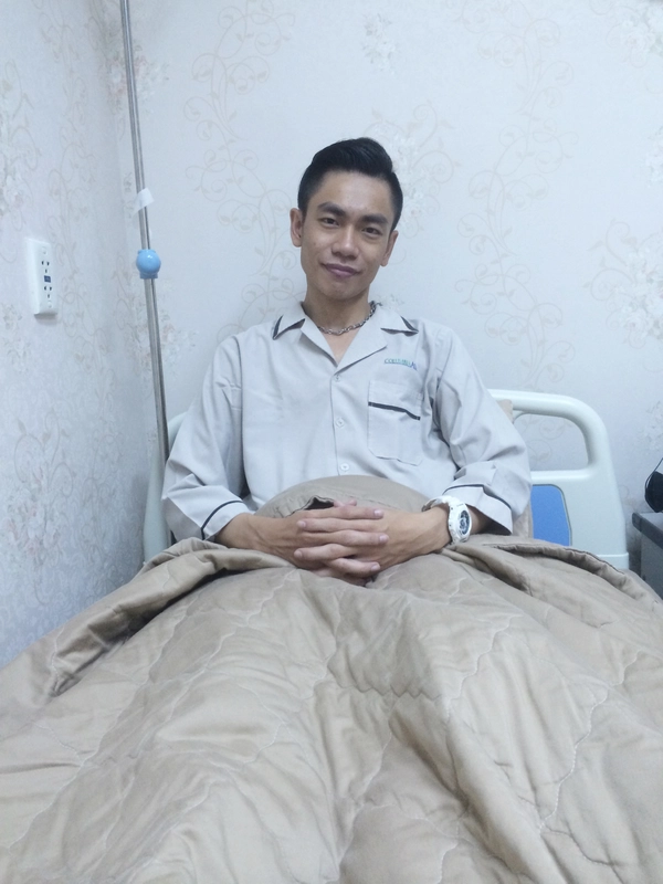 Thí sinh uống axit chuyển viện vì sợ phỏng hệ tiêu hóa 2