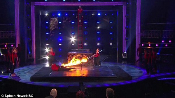 Những tai nạn nguy hiểm t&iacute;nh mạng của "Got Talent" tr&ecirc;n thế giới 3