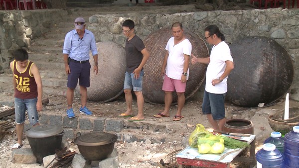 Bố ơi!: 8 bố con toát mồ hôi làm "Vua đầu bếp" 17