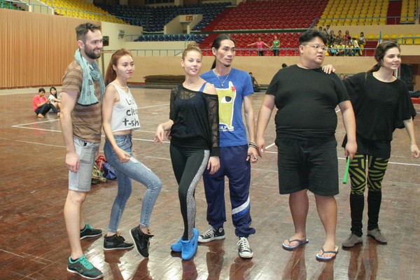 "Vừa đi vừa khóc" được tái hiện tại "Bước nhảy hoàn vũ" 29