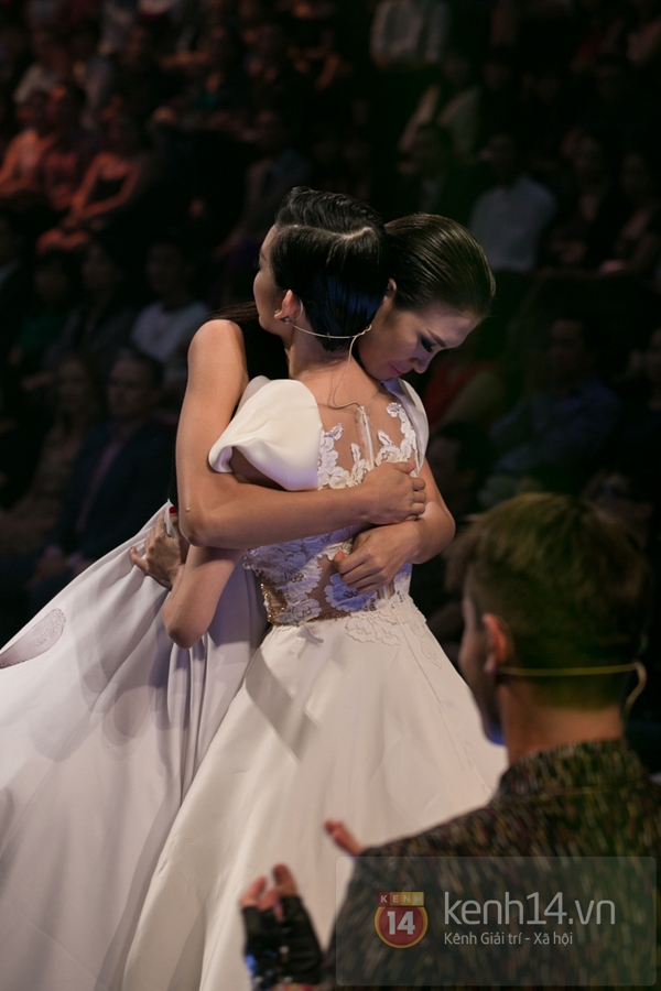 Nguyễn Oanh, Quang Hùng cùng lên ngôi Quán quân "Vietnam's Next Top Model" 12