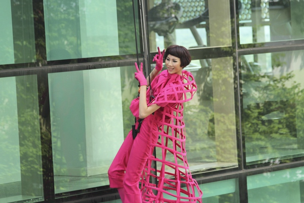 Next Top Model: Quang H&ugrave;ng, Nguyễn Oanh "treo m&igrave;nh" trong sợ h&atilde;i 27