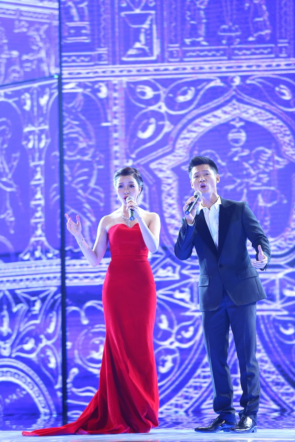 Mỹ T&acirc;m, Thu Minh, H&agrave; Hồ... g&acirc;y sốt tại "Ch&agrave;o 2015" 13