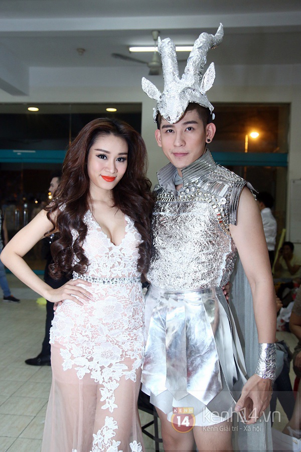 Jennifer Phạm cực xinh đẹp trong hậu trường