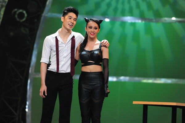 Qu&aacute;n qu&acirc;n "So You Think You Can Dance": Chỉ cần đẹp trai l&agrave; đủ? 11
