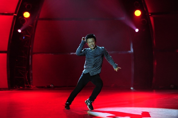 Hot boy Sơn L&acirc;m l&ecirc;n ng&ocirc;i Qu&aacute;n qu&acirc;n "So You Think You Can Dance" 13