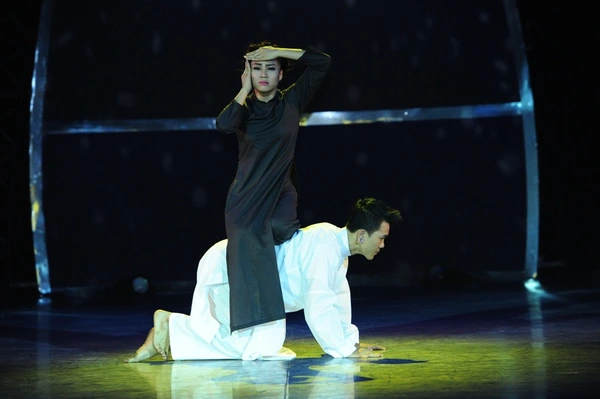 Hot boy Sơn L&acirc;m l&ecirc;n ng&ocirc;i Qu&aacute;n qu&acirc;n "So You Think You Can Dance" 23