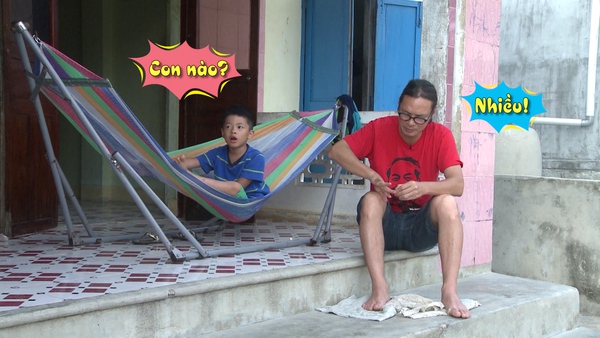 Bố ơi!: Hoàng Bách "dọa kiện chương trình" vì... rách quần 25