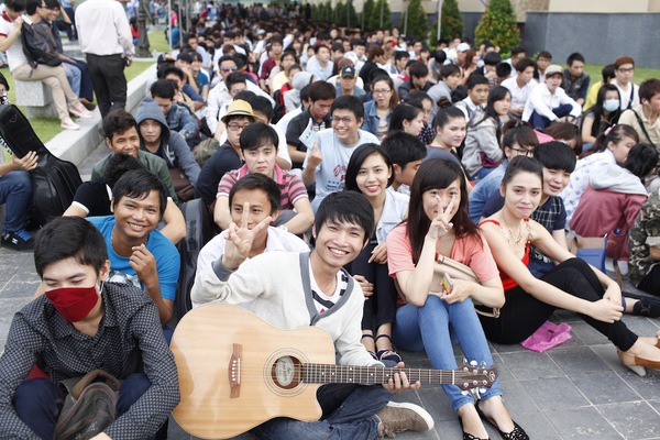 Nguyễn Quang Dũng tiếp tục làm giám khảo "Vietnam Idol" 2