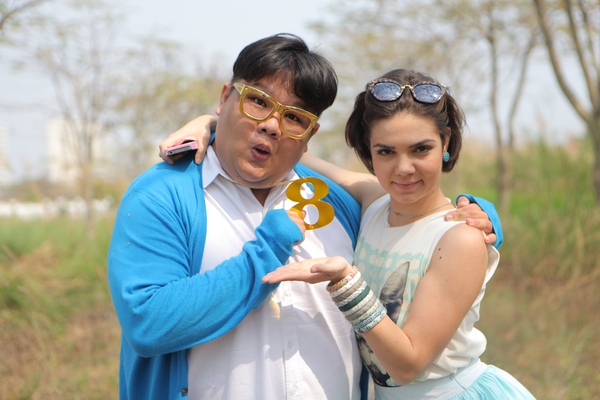 Angela Phương Trinh, Lan Ngọc "lem luốc" trong b&agrave;i nhảy về phim 11