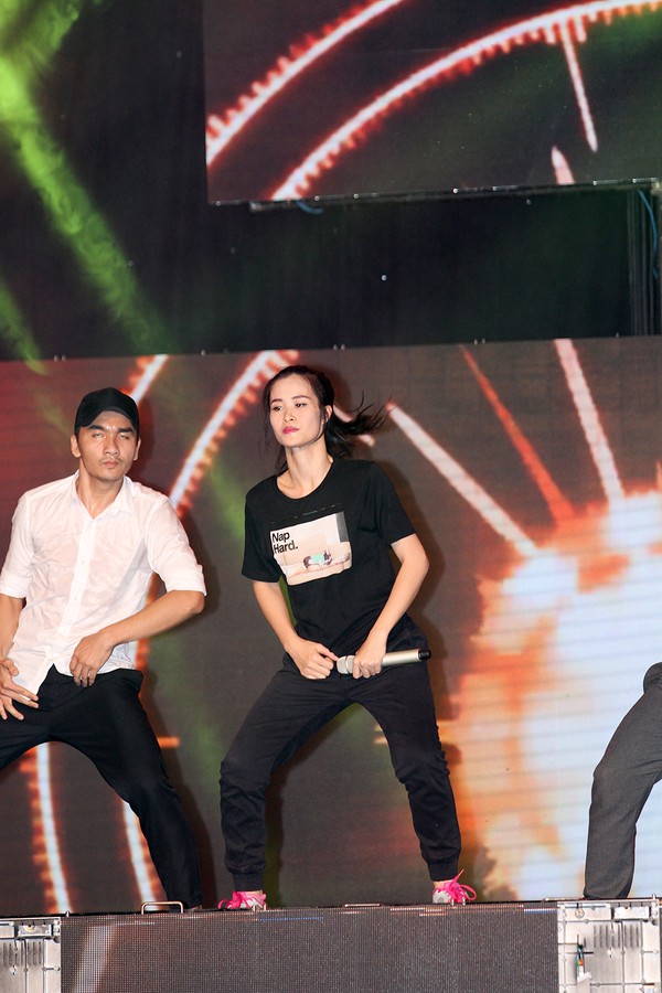 "The Remix" xác nhận "hoãn" hợp tác với Hoàng Thùy Linh 19