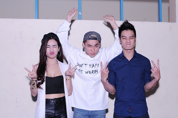 "The Remix" xác nhận "hoãn" hợp tác với Hoàng Thùy Linh 5