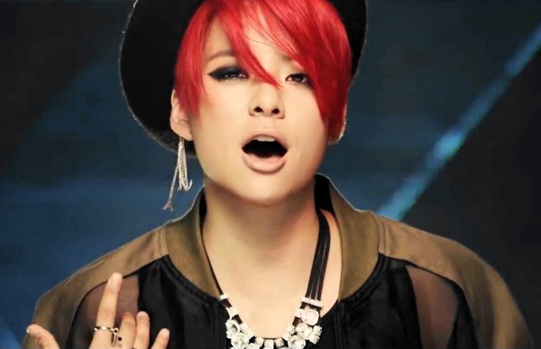 SM xác nhận Amber (f(x)) chuẩn bị solo 1