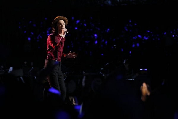 The Voice US: Ch&agrave;ng trai gốc Việt ch&iacute;nh thức bị loại 8