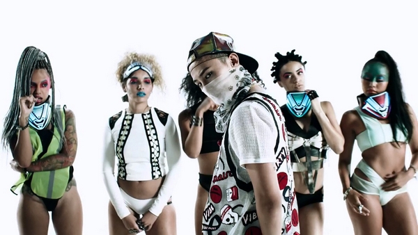 G-Dragon và CL tung MV chung cực chất 3