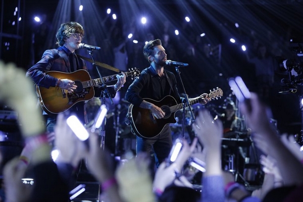 The Voice US: Adam l&agrave;m fan ngất ng&acirc;y khi song ca với 3 th&iacute; sinh 8