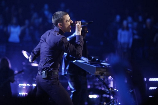 The Voice US: Adam l&agrave;m fan ngất ng&acirc;y khi song ca với 3 th&iacute; sinh 6