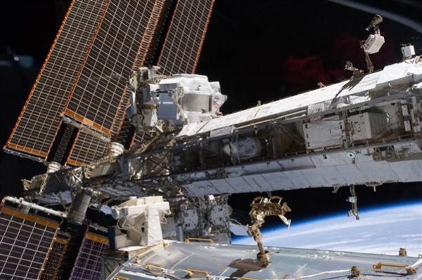 Những khoảnh khắc đẹp trên Trạm Không gian Quốc tế ISS 5