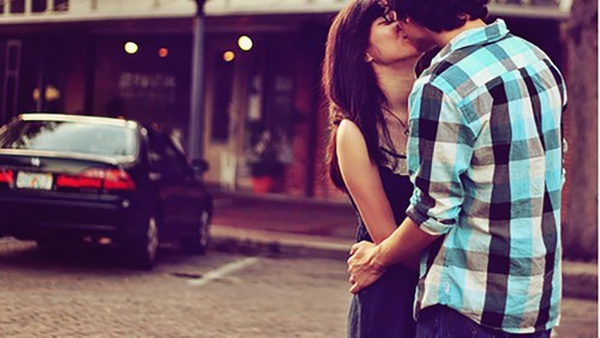 Nghi&ecirc;n cứu t&acirc;m l&yacute; đưa ra định nghĩa mới về t&igrave;nh y&ecirc;u 8
