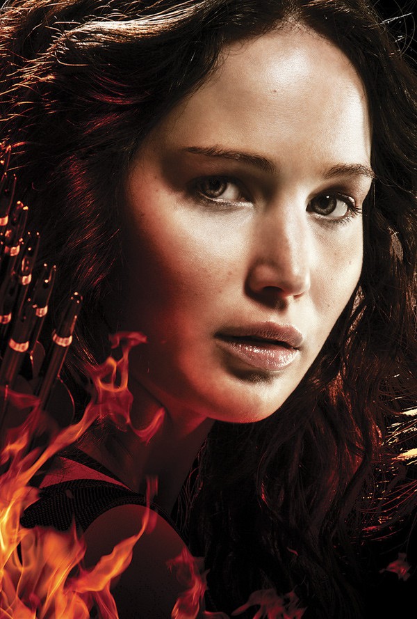 Nữ anh hùng "Catching Fire" bị nhấn chìm trong biển lửa 3