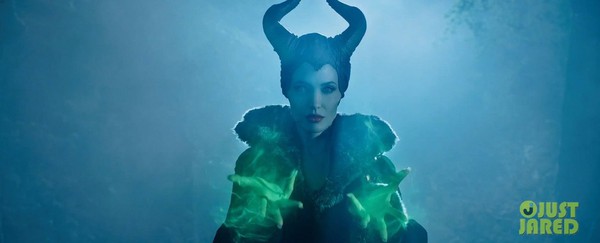 Đội quân tàn ác của Phù thủy Maleficent (Angelina Jolie) 12