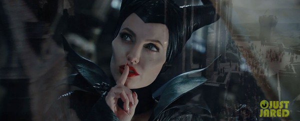 Đội quân tàn ác của Phù thủy Maleficent (Angelina Jolie) 5