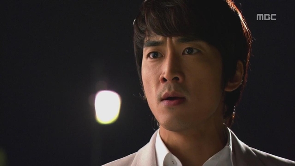 Shin Se Kyung "ỡm ờ" với lời cầu h&ocirc;n của Song Seung Hun 6