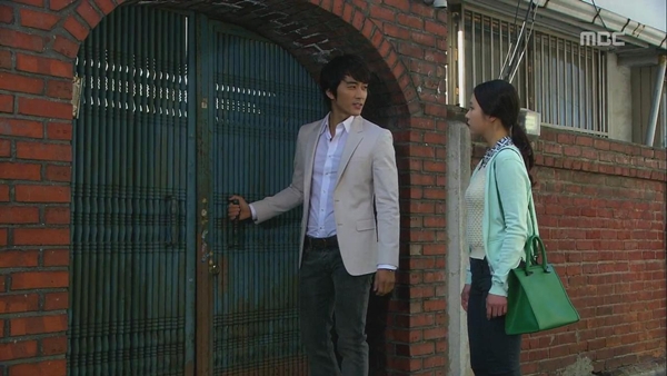 Shin Se Kyung "ỡm ờ" với lời cầu h&ocirc;n của Song Seung Hun 2