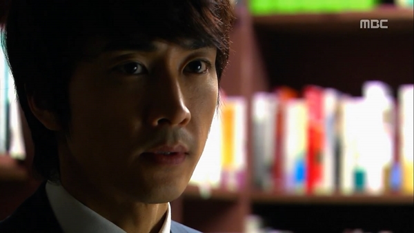 Biết "bạn g&aacute;i" h&ocirc;n trai lạ, Song Seung Hun t&aacute;i mặt 1
