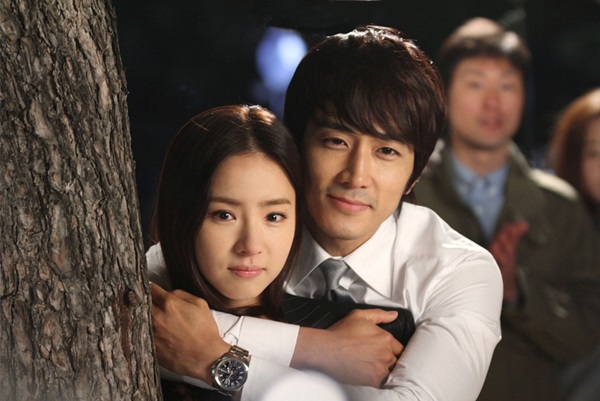 Shin Se Kyung sẵn s&agrave;ng để kh&aacute;n giả "n&eacute;m đ&aacute;" 5