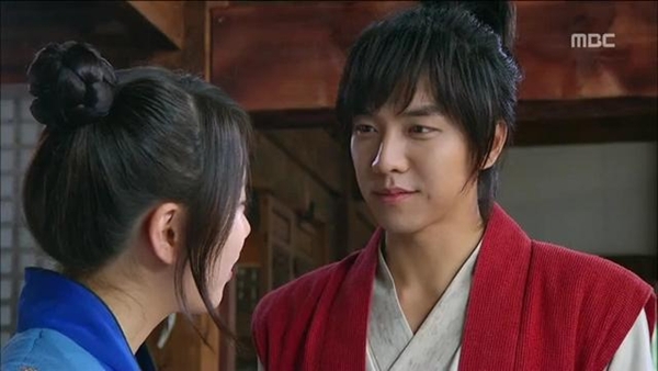 Thần thú "Gu Family Book" bắt cóc "nữ hiệp" Suzy 3