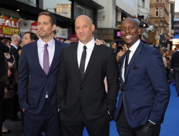 "Fast 7" quyết không để Brian (Paul Walker) phải chết 2