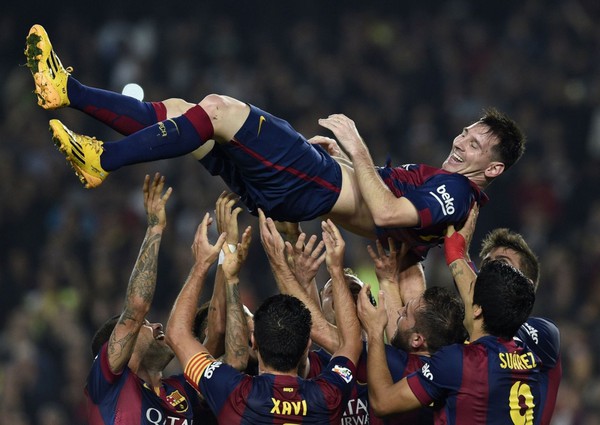 10 chiến tích nổi bật nhất của "ông vua kỷ lục" Messi 2