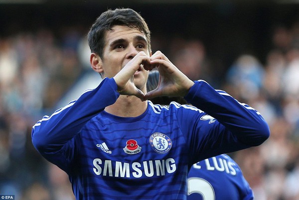 Chelsea c&aacute;n mốc 10 trận bất bại ở Premier League sau trận thắng nhọc QPR 1