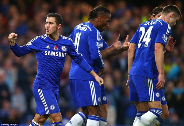 Chelsea c&aacute;n mốc 10 trận bất bại ở Premier League sau trận thắng nhọc QPR 3