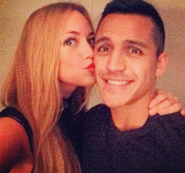 Lý do tế nhị khiến Alexis Sanchez bị "thiên thần" Laia Grassi rũ bỏ 1